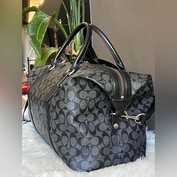 💰SOLD - F54776 - Coach Voyager Bag in Signature Canvas - Picture 3 of 11